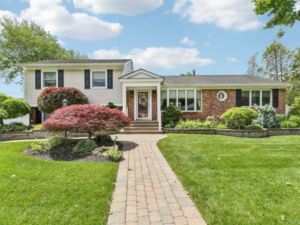 23 Middle Drive , Huntington, NY 11743
