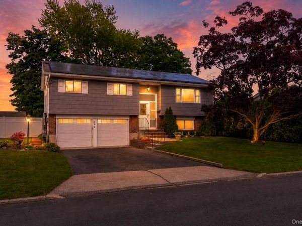 395 Saldane Avenue, North Babylon, NY 11703