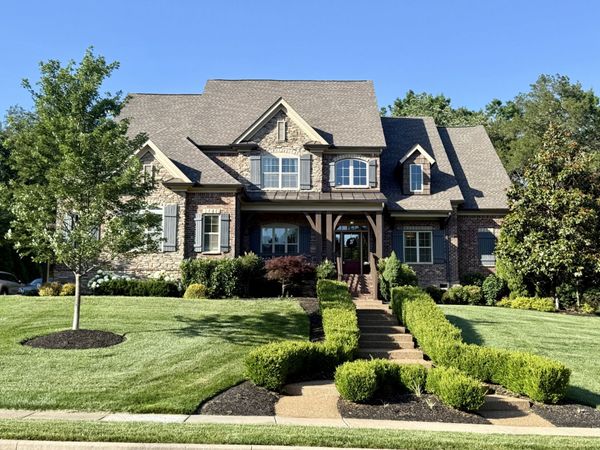9618 Stonebluff Dr, Brentwood, TN 37027