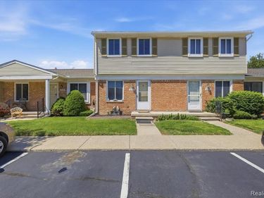 16345 Benmar Drive, Roseville, MI 48066