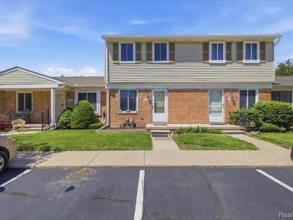 16345 Benmar Drive, Roseville, MI 48066