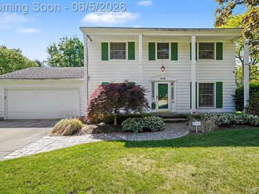 522 Old Bridge Road, Grand Blanc, MI 48439