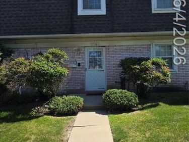 2260 N Hix Road, Westland, MI 48185
