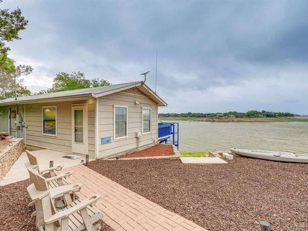 603 Waterway LN , Burnet, TX 78611