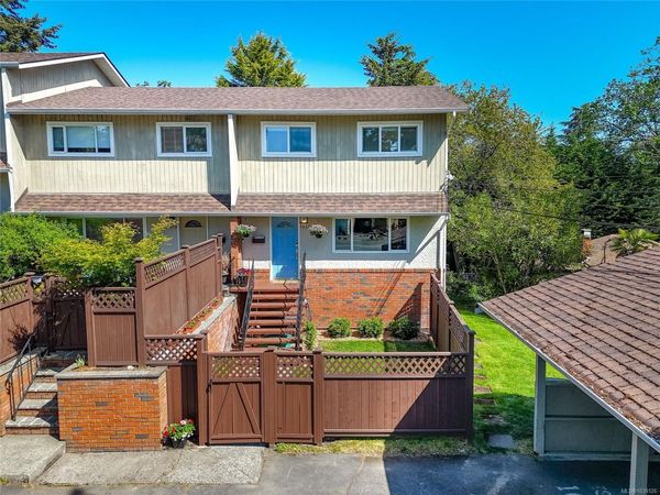 1022 Falmouth Rd , Saanich, BC V8X 3A5