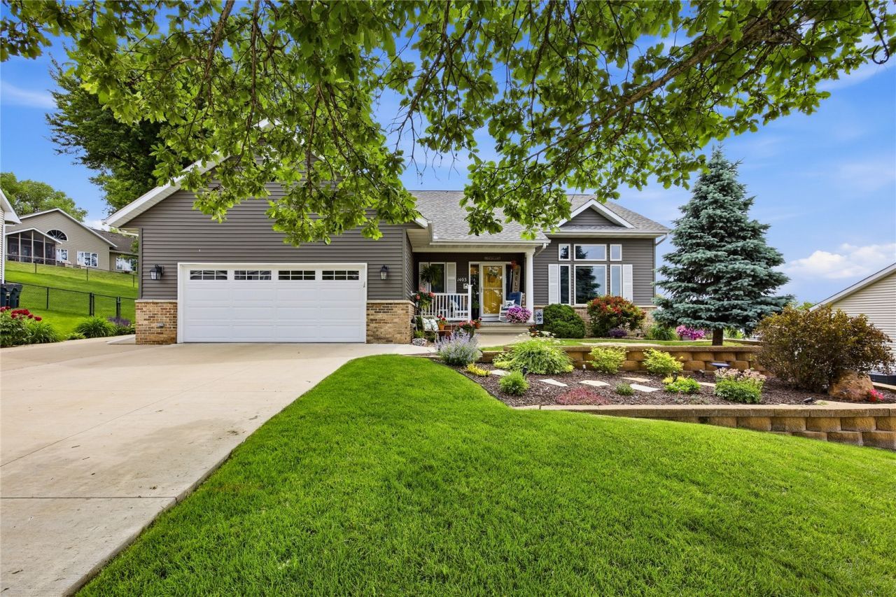 1403 Jackson Woods Court Nw, Cedar Rapids, IA 52405 Main Photo
