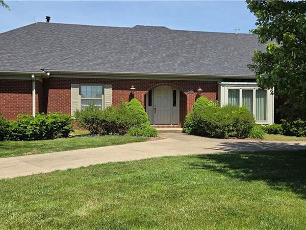 1406 S Golf Club Drive, Richmond, MO 64085