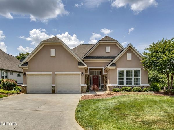 227 Kingbird Drive, Vonore, TN 37885