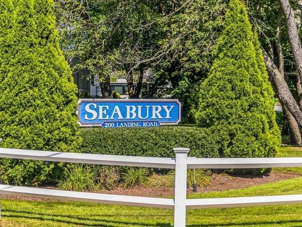 59 Seabury Circle, Unit 59, Hampton, NH 03842