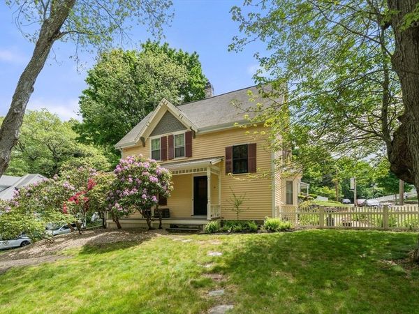 22 Eustis Ave, Wakefield, MA 01880