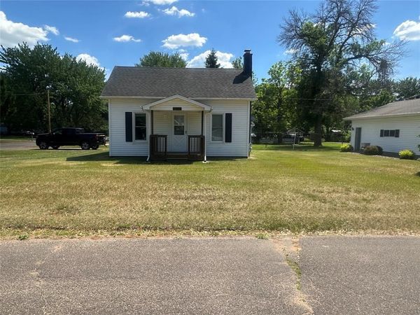 301 Cliff Street, Chippewa Falls, WI 54729