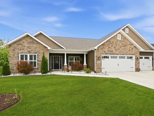 13667 Stone Table Boulevard, Fort Wayne, IN 46845