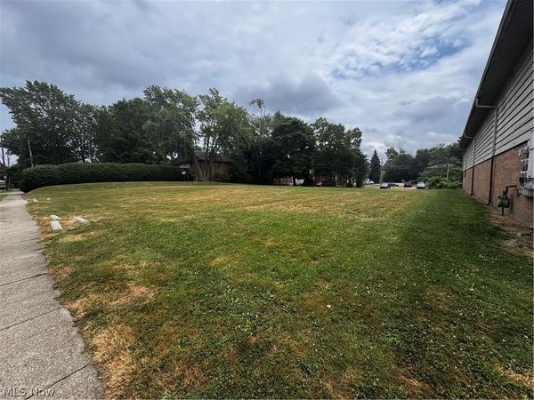 444 Sumner Street , Akron, OH 44304