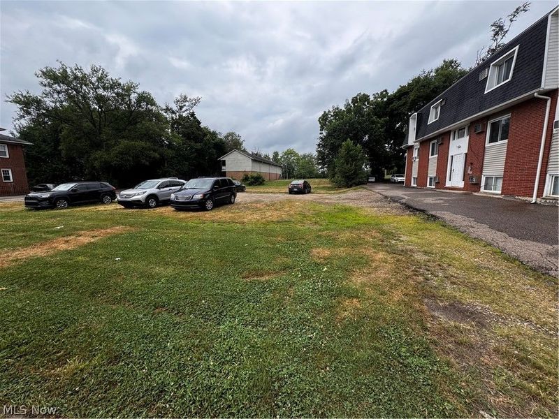 444 Sumner Street , Akron, OH 44304 Photo 6