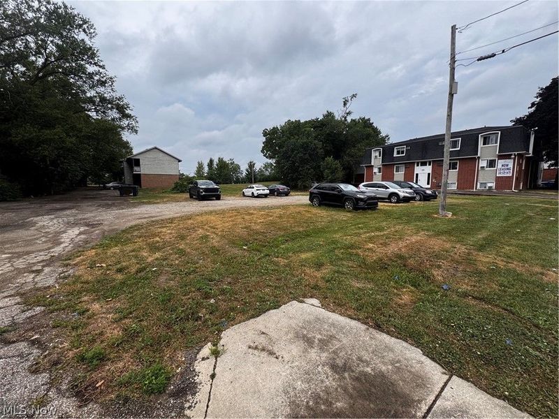 444 Sumner Street , Akron, OH 44304 Photo 7