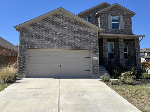 221 Green Knoll LN , Georgetown, TX 78628