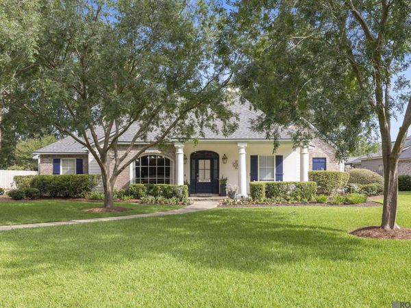 18155 Creek Hollow Rd, Baton Rouge, LA 70817
