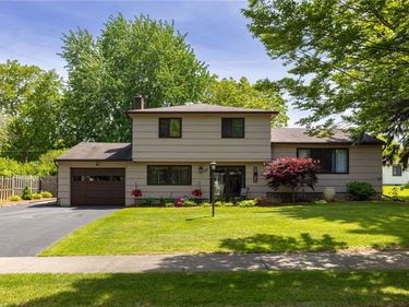 53 Echo St , Rochester, NY 14609