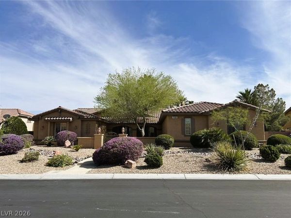 7109 Via Campanile Avenue , Las Vegas, NV 89131