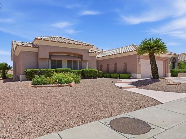 2908 Castle Bar Drive , Las Vegas, NV 89134