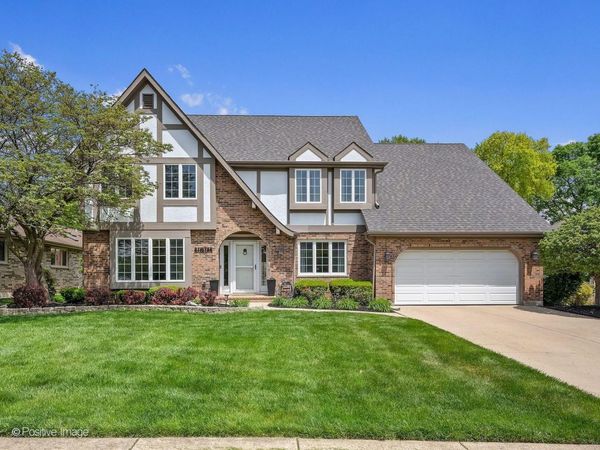 21W768 Mccarron Road, Glen Ellyn, IL 60137