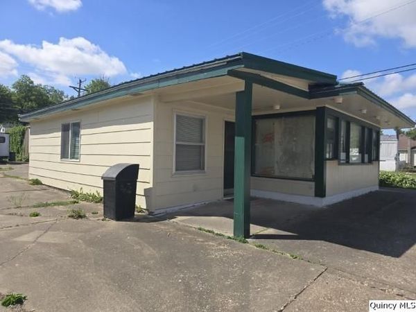 90 W 3rd Street , Dallas City, IL 62330