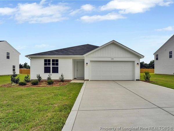 737 Caelin Farms Road , Spring Lake, NC 28390
