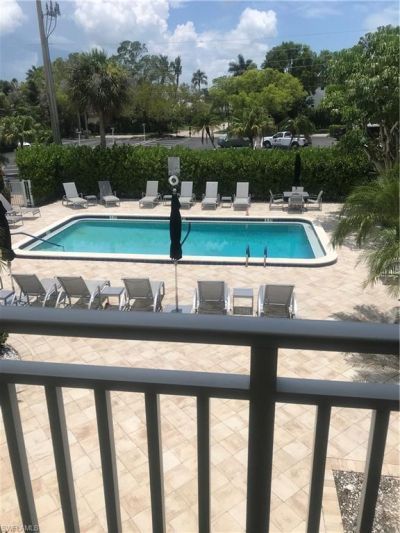 216 Banyan Blvd , Unit 216, Naples, FL 34102 Photo