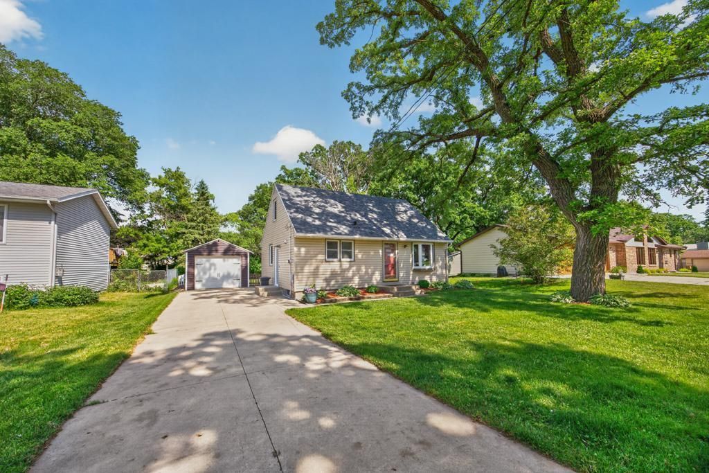 2214 2nd Avenue SW, Rochester, MN 55902