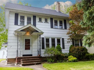 195 Saint Regis Drive S, Rochester, NY 14618