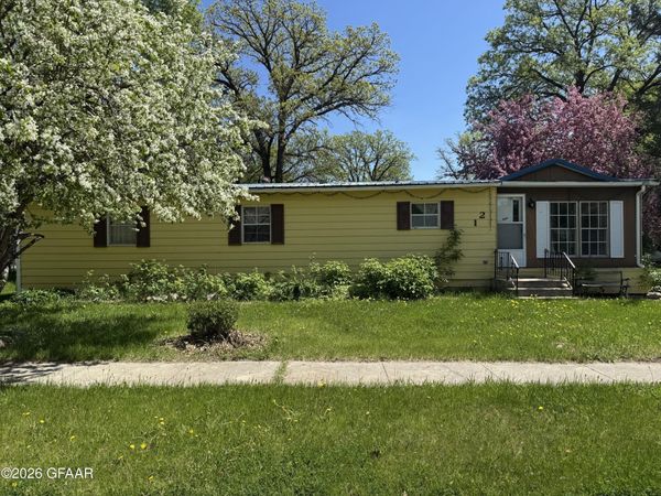 125 6TH Street, Alvarado, MN 56710