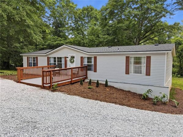 1203 Lanier Road , Pendergrass, GA 30567