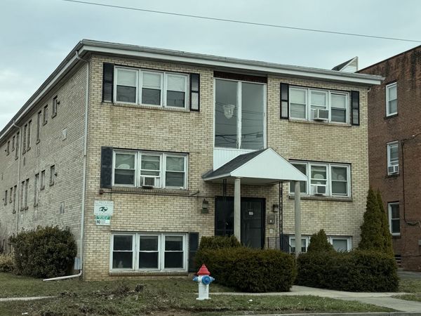 179 Elm , Unit 12, West Haven, CT 06516