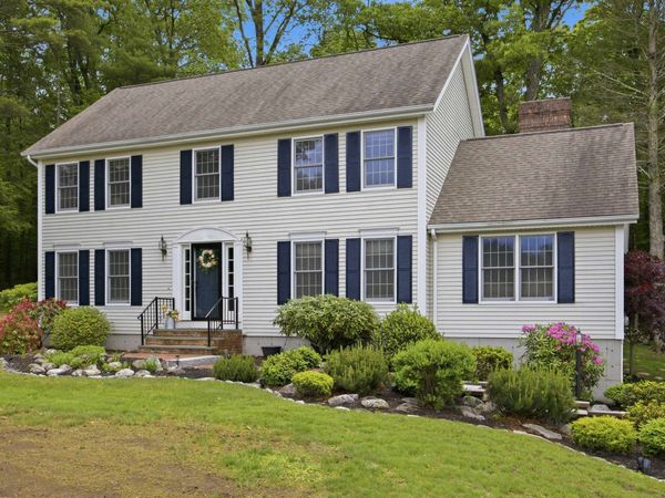 3 Faye Lane, Londonderry, NH 03053