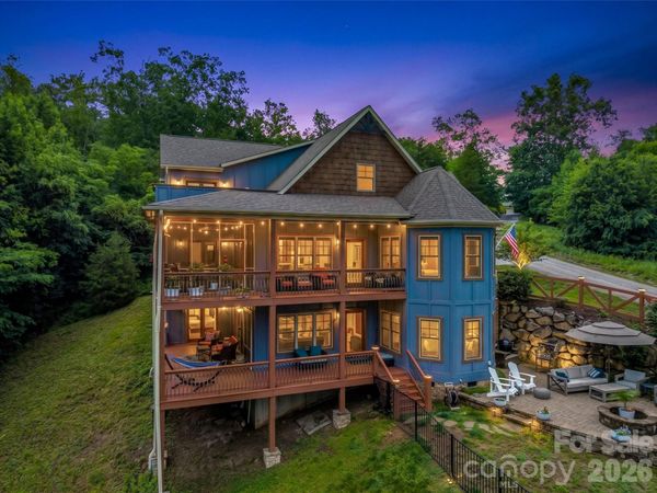 334 Willow Top Lane , Lake Lure, NC 28746