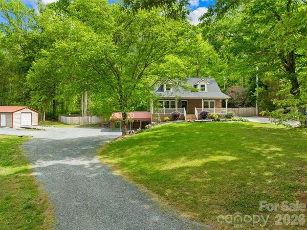 6002 Lake Road , Mint Hill, NC 28227