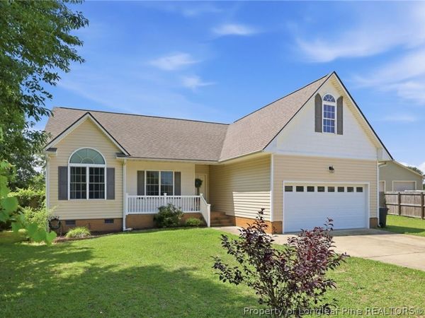 6590 Colepark Drive , Hope Mills, NC 28348