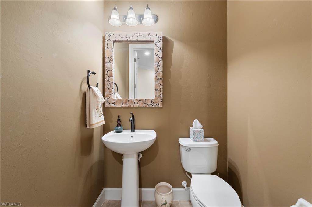 10351 Glastonbury Cir , Unit 201, Fort Myers, FL 33913 Photo