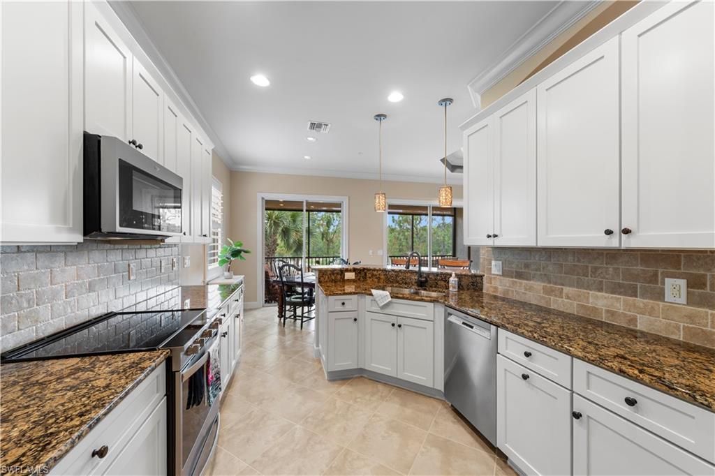 10351 Glastonbury Cir , Unit 201, Fort Myers, FL 33913 Photo