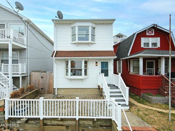 67 S Bay Avenue, Highlands, NJ 07732