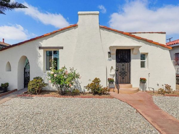 2525 Fashion Avenue , Long Beach, CA 90810