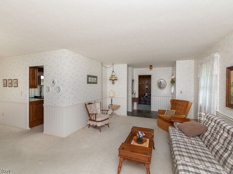 676 Wyleswood Drive, Berea, OH 44017 Photo 3