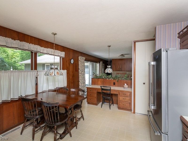676 Wyleswood Drive, Berea, OH 44017 Photo 9