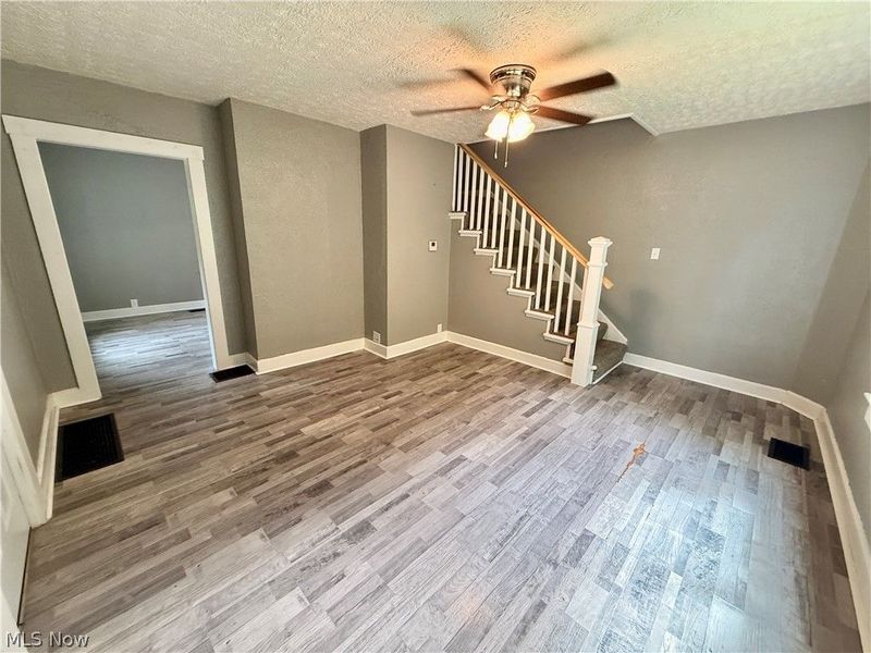 552 Gray Street, Zanesville, OH 43701 Photo 4