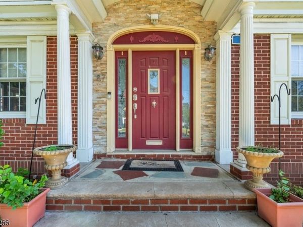 87 Keer Ave, Newark, NJ 07112