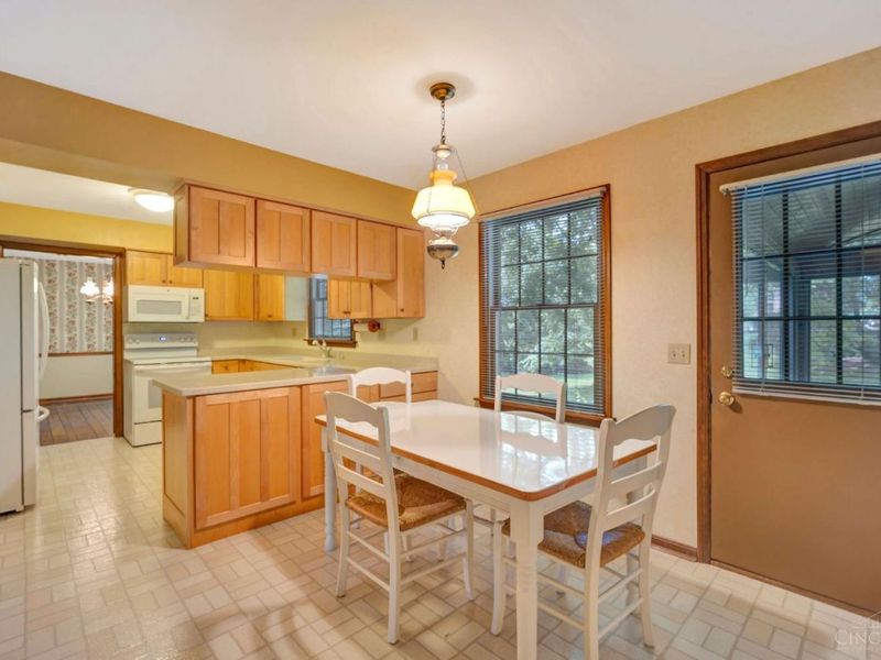 2865 Countrylake Drive, Cincinnati, OH 45233 Photo 11