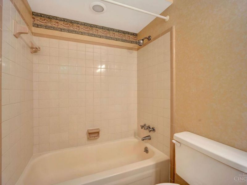 2865 Countrylake Drive, Cincinnati, OH 45233 Photo 30