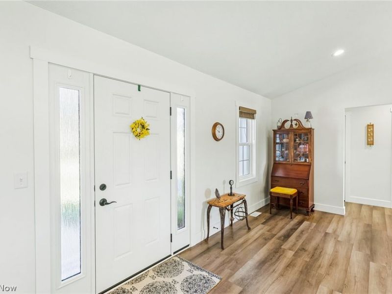 533 E Lakewood Drive , Canal Fulton, OH 44614 Photo 5