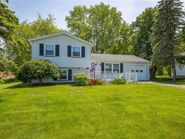 3439 Roosevelt Highway , Hamlin, NY 14464