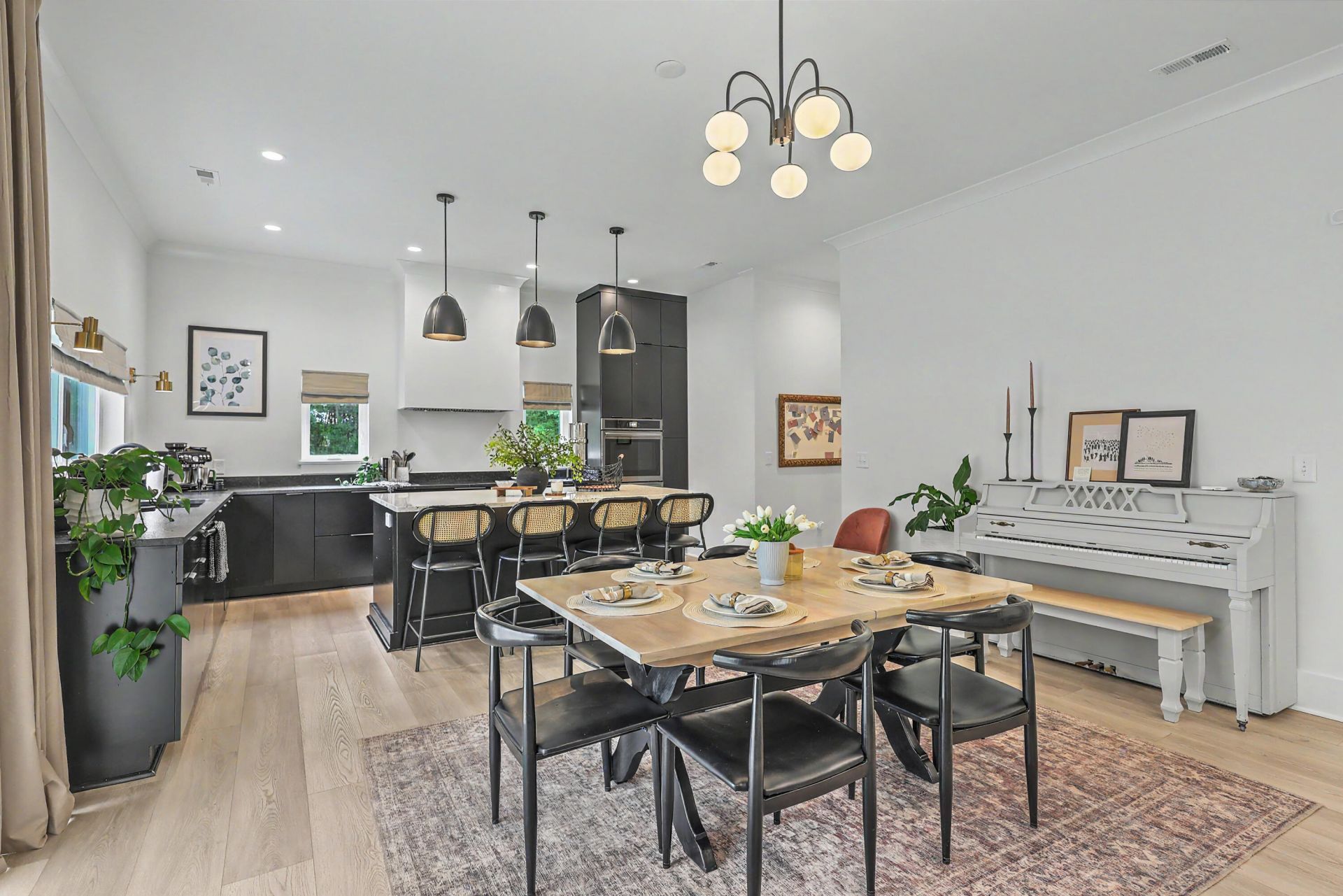 5715 Whistle Stop Lane Photo 14